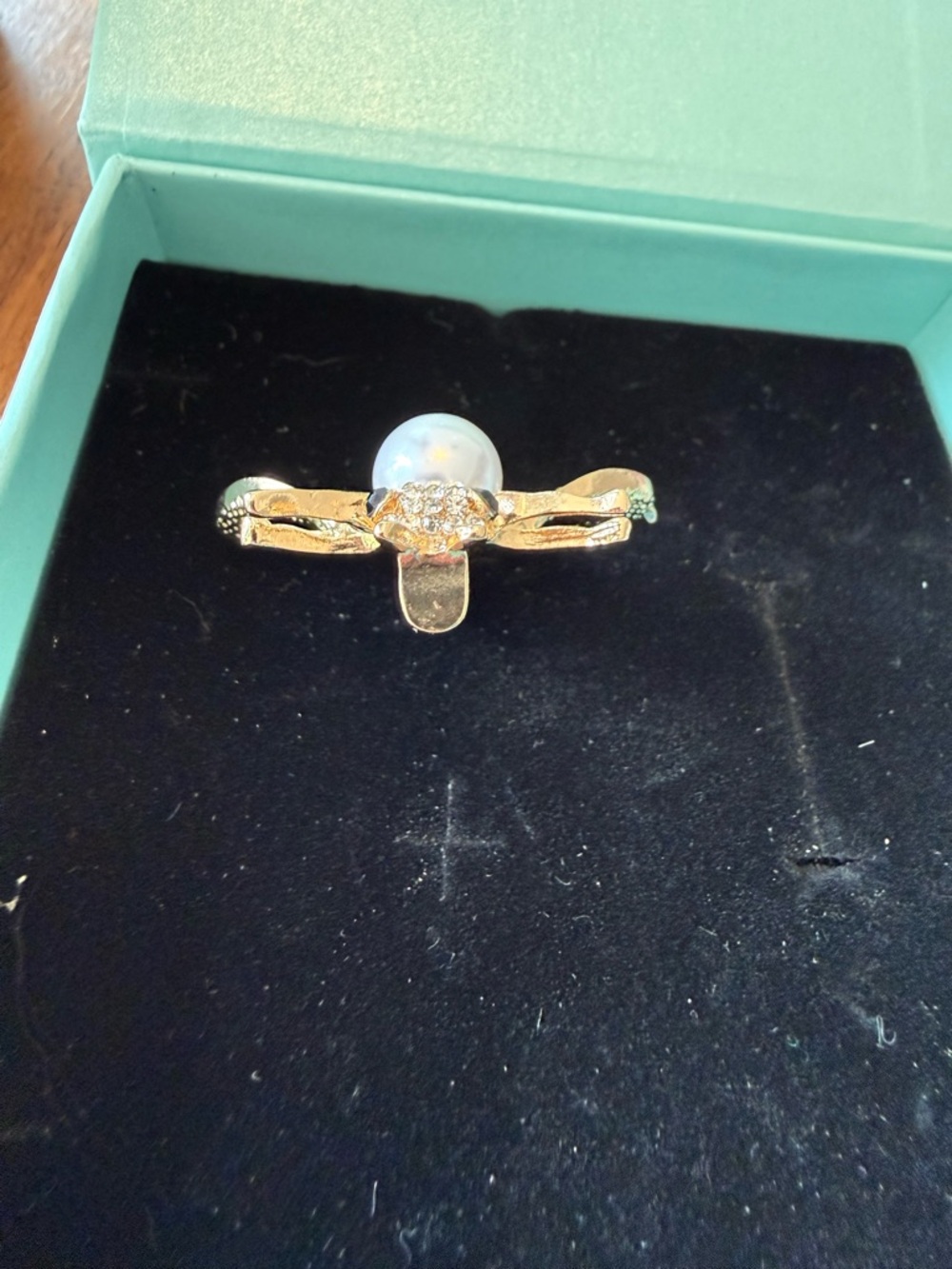 Gold Bee Brooch with Pearl and Black Crystal Accents - Women Jewelry - Picture 4 of 6